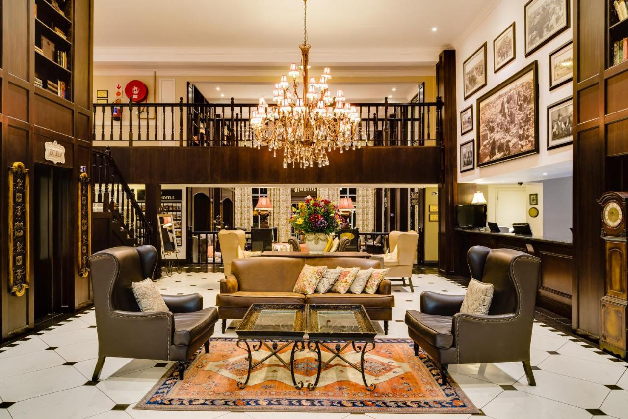 Protea Hotel By Marriott Kimberley Exterior photo